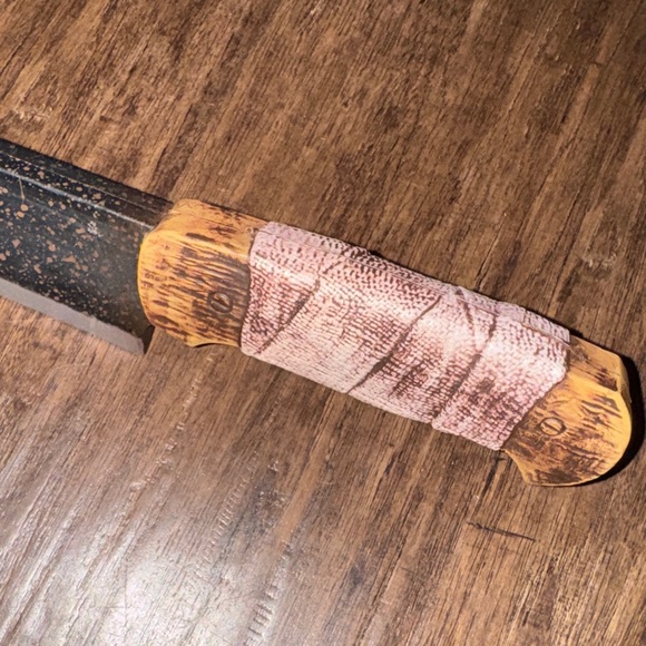 Spirit Fake Knife with Textured Handle - Picture 2 of 6